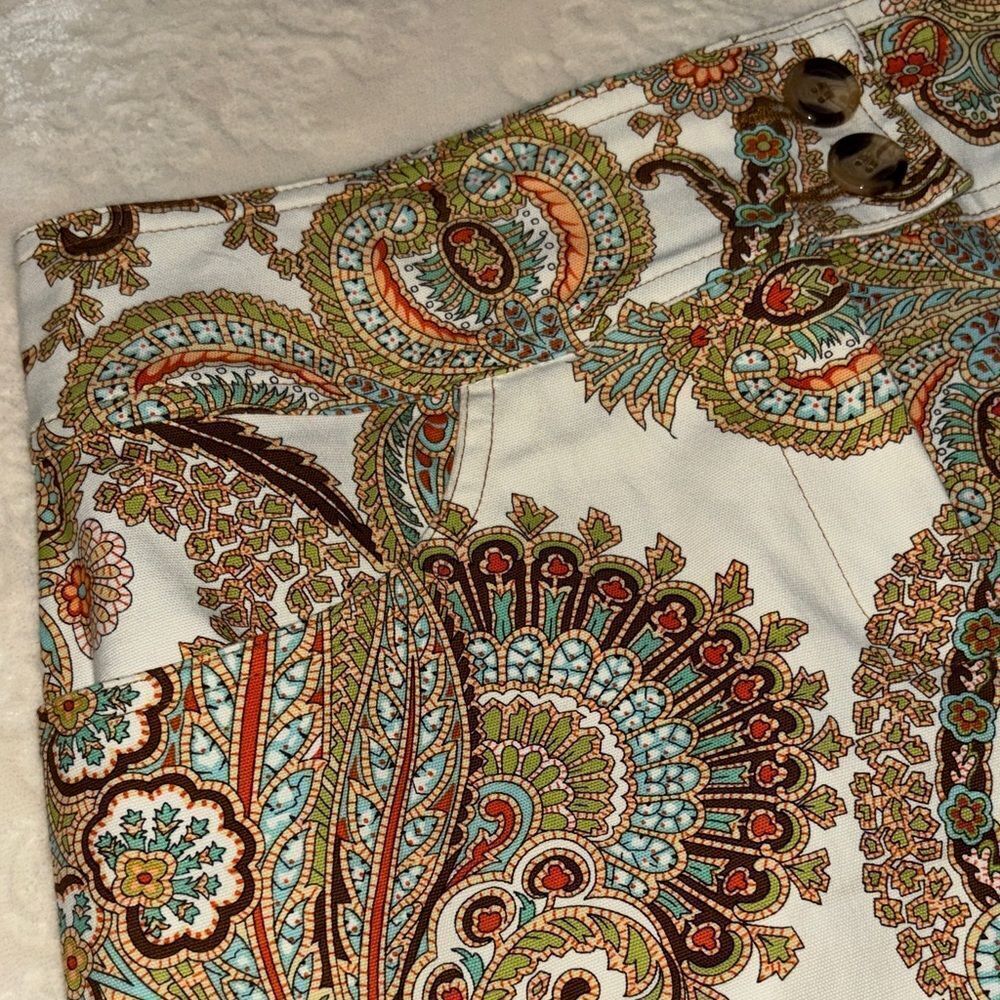 Cabi Women’s Paisley Print Mini Skirt - Picture 2 of 4
